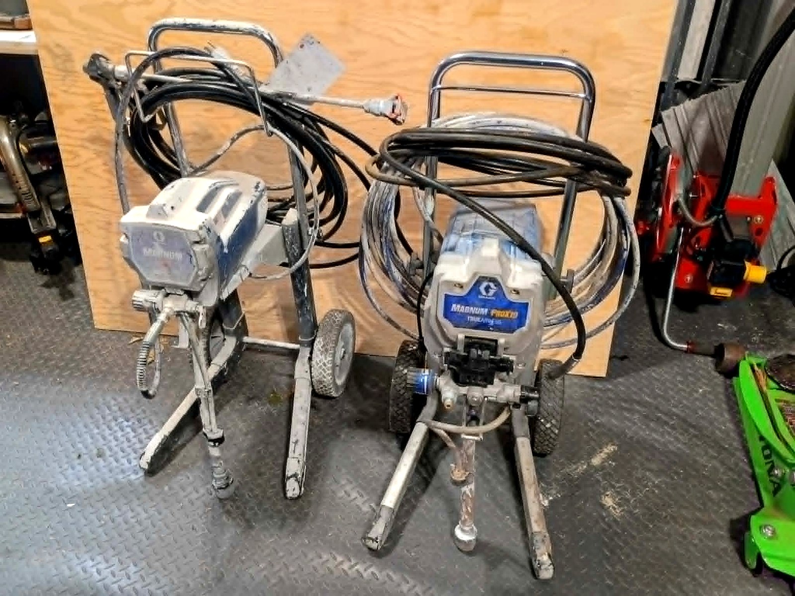 Graco Magnum X19 airless paint sprayer for rent